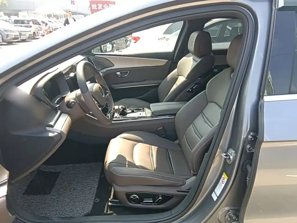 BYD Han — миниатюра 15