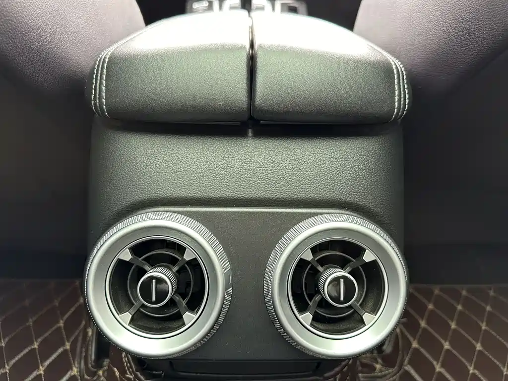 WEI PAI WEI BRAND VV7