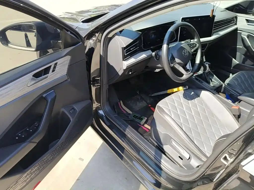 Volkswagen Sagitar — миниатюра 16