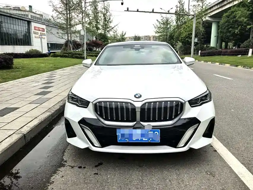 BMW 5 Series 5 2024 525Li M Sport