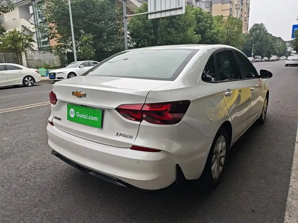 Chevrolet Monza — миниатюра 7