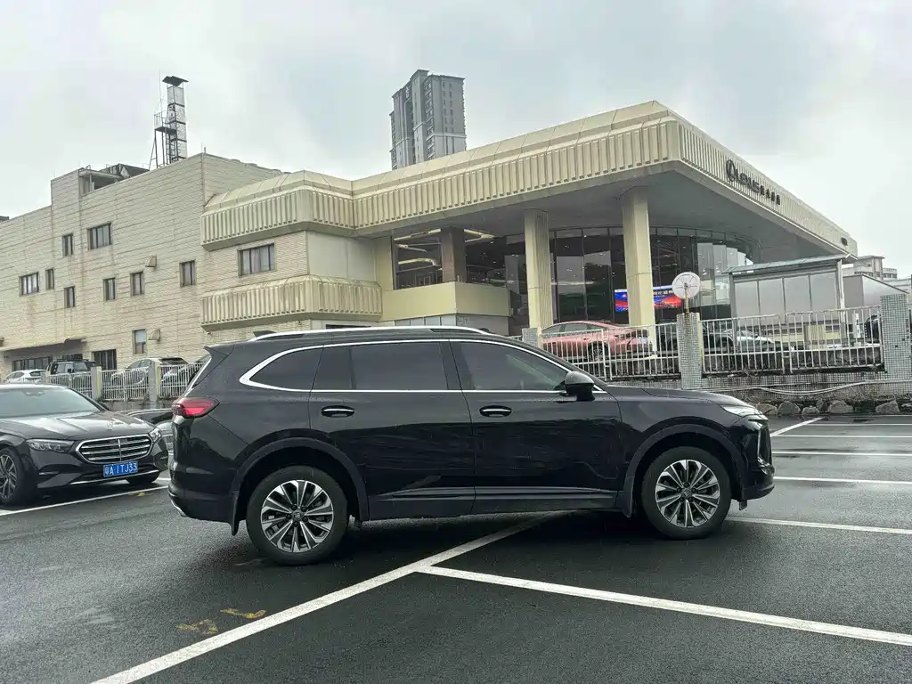 Buick Envision Plus — миниатюра 3