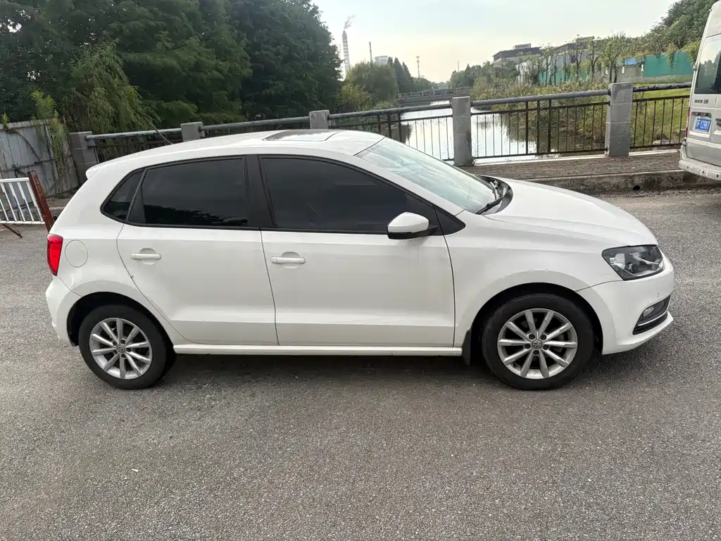 Volkswagen Polo — миниатюра 9