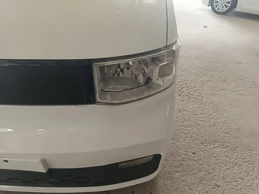 Wuling MINIEV — миниатюра 24