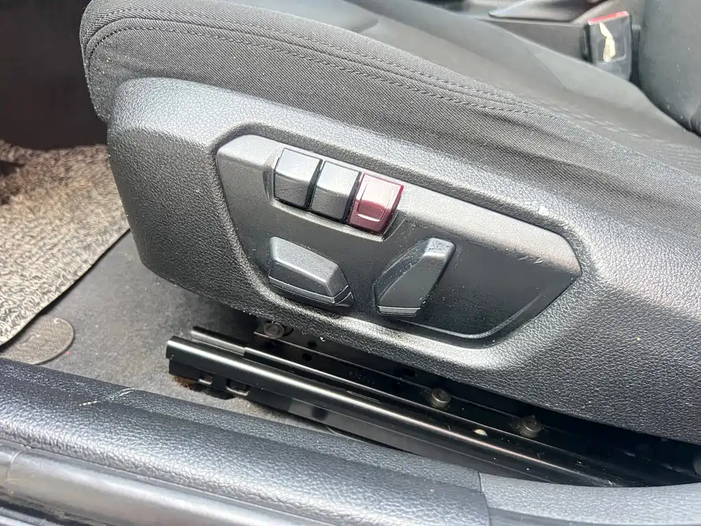 BMW 1 Series (Import) — миниатюра 18