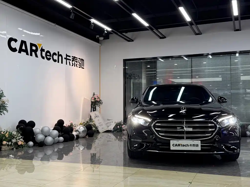 Mercedes-Benz E-Class — миниатюра 2