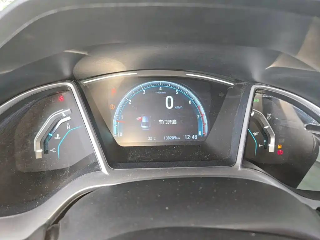 Honda Civic — миниатюра 12
