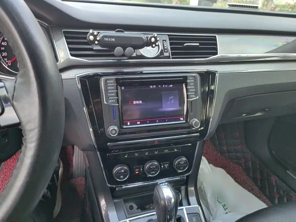 Volkswagen Passat — миниатюра 6