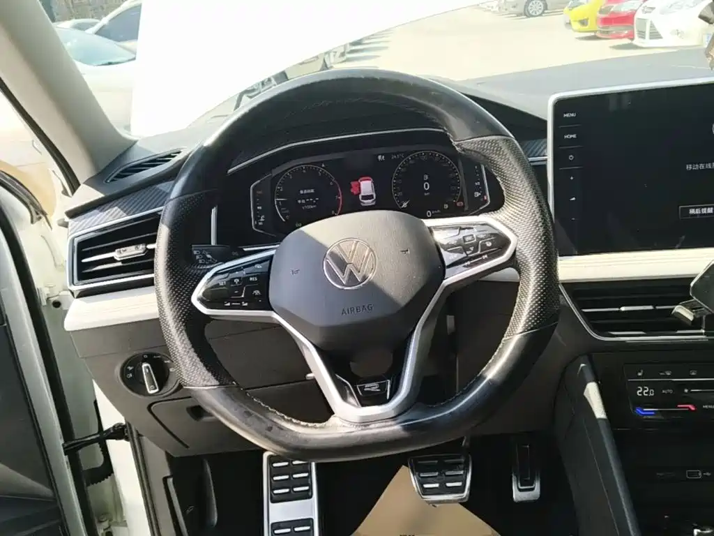 Volkswagen Tiguan L — миниатюра 11