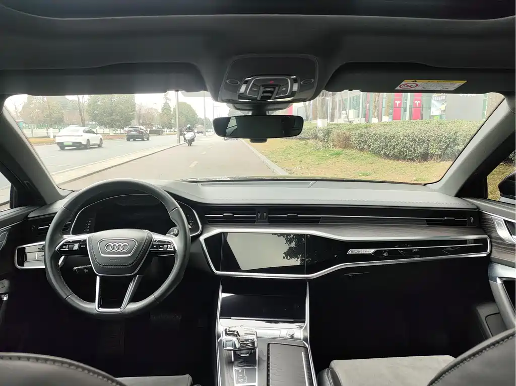 Audi A6L 2024 45 TFSI quattro