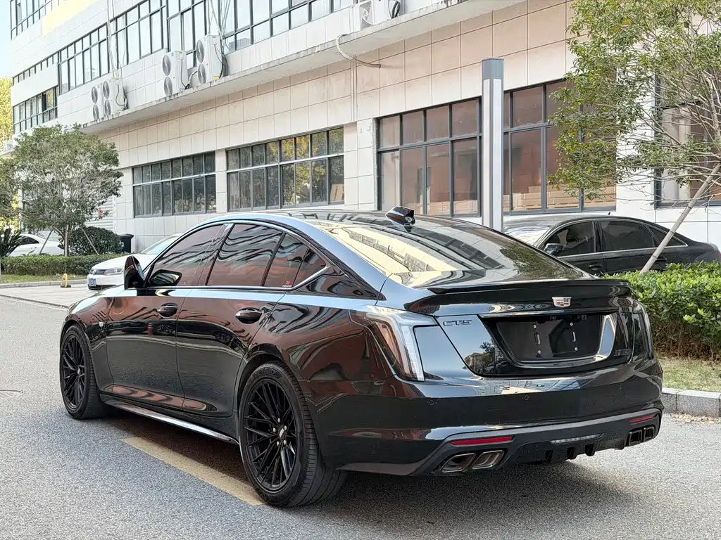 Cadillac CT5 — миниатюра 15