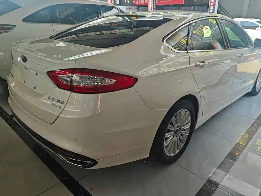 Ford Mondeo — миниатюра 3
