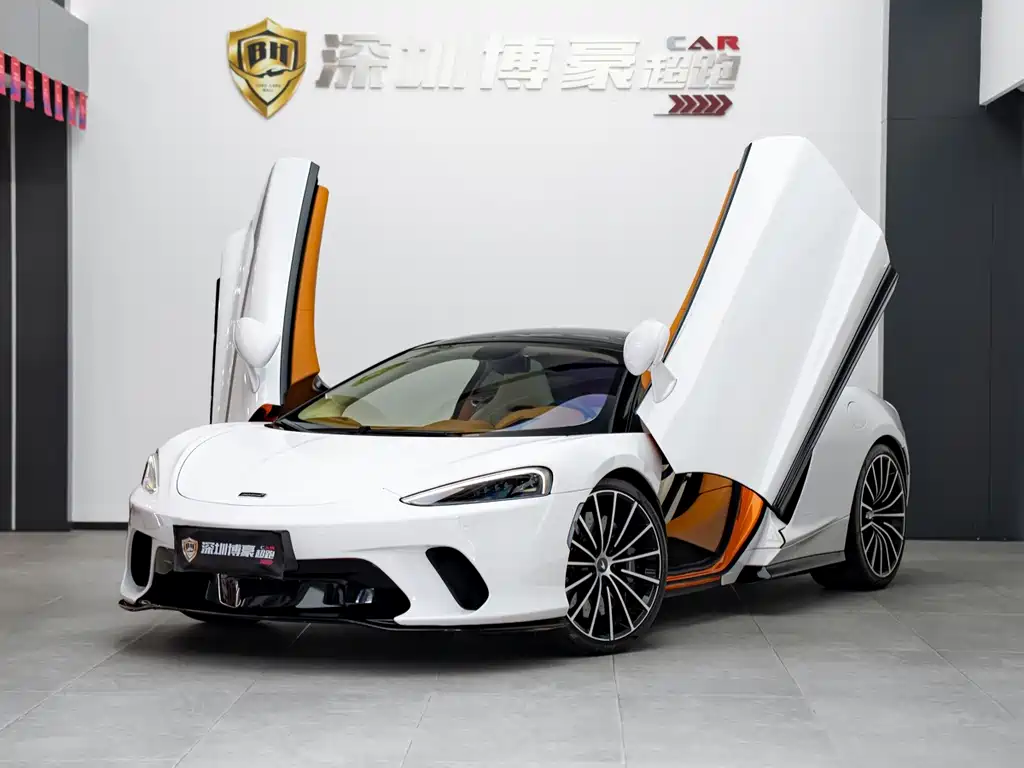 McLaren GT