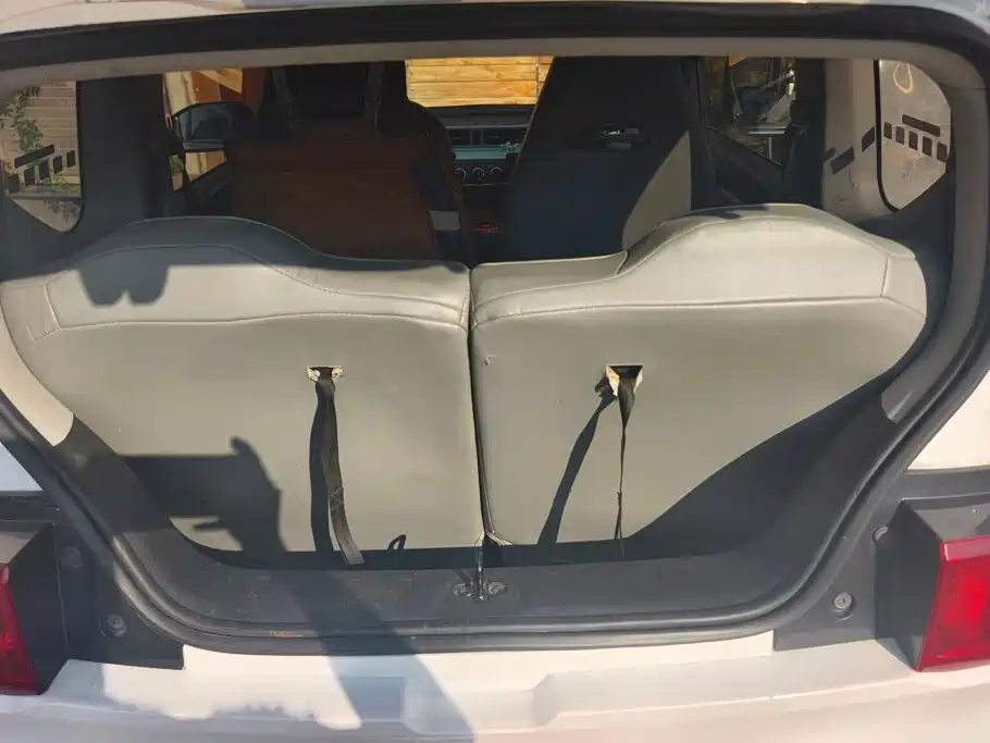 Wuling MINIEV — миниатюра 4