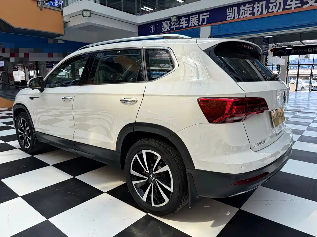 Volkswagen Tharu — миниатюра 5