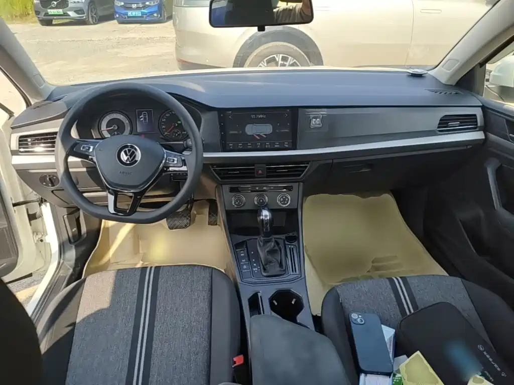 Volkswagen Lavida — миниатюра 10