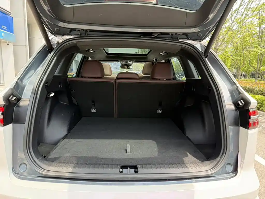 Geely Xingyue L — миниатюра 16