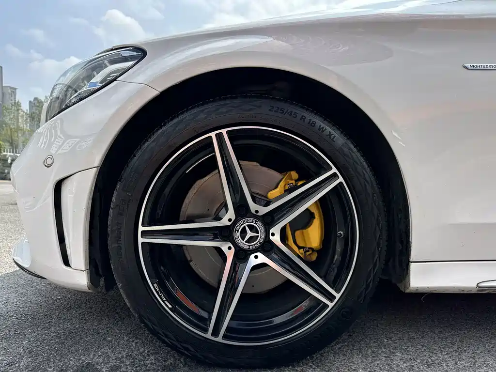 Mercedes-Benz C-Class — миниатюра 14