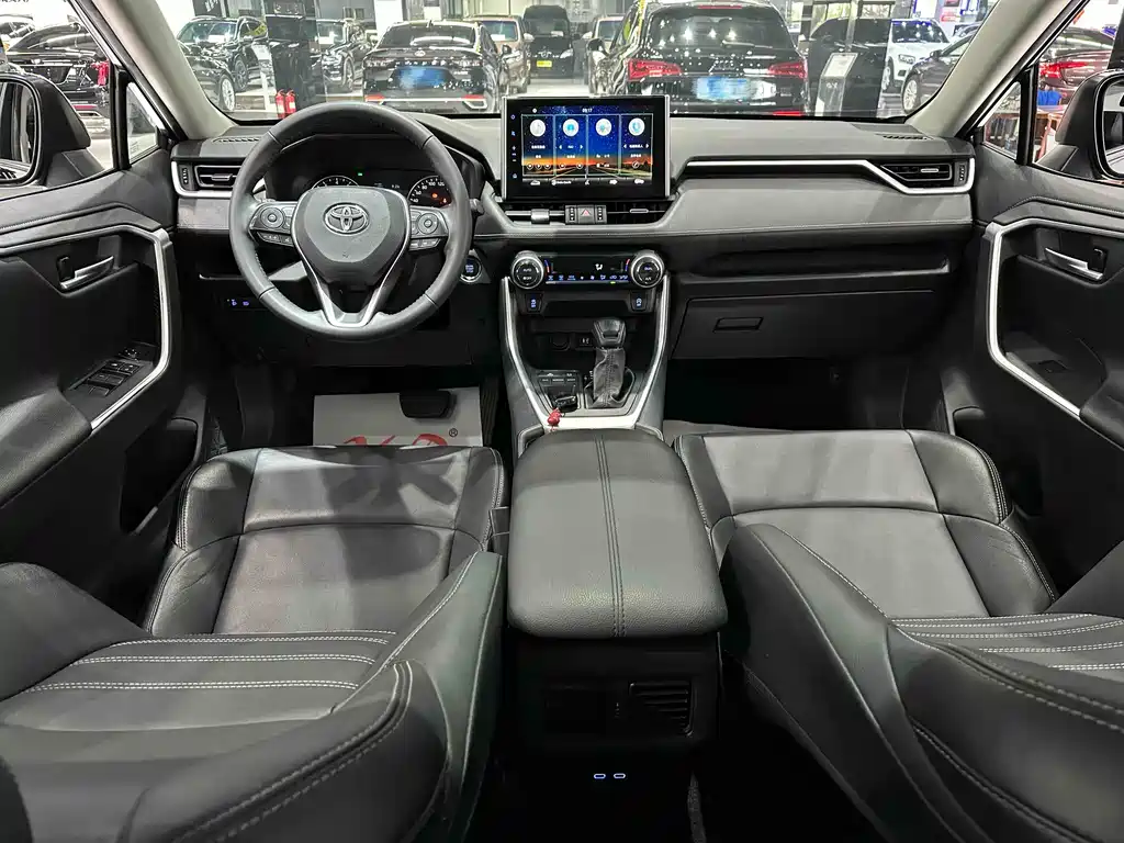 Toyota Wildlander 2022 2.0L CVT Luxury