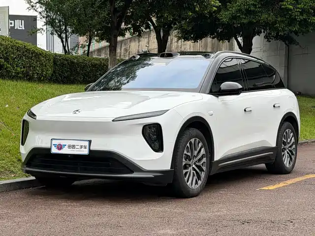 NIO ES6