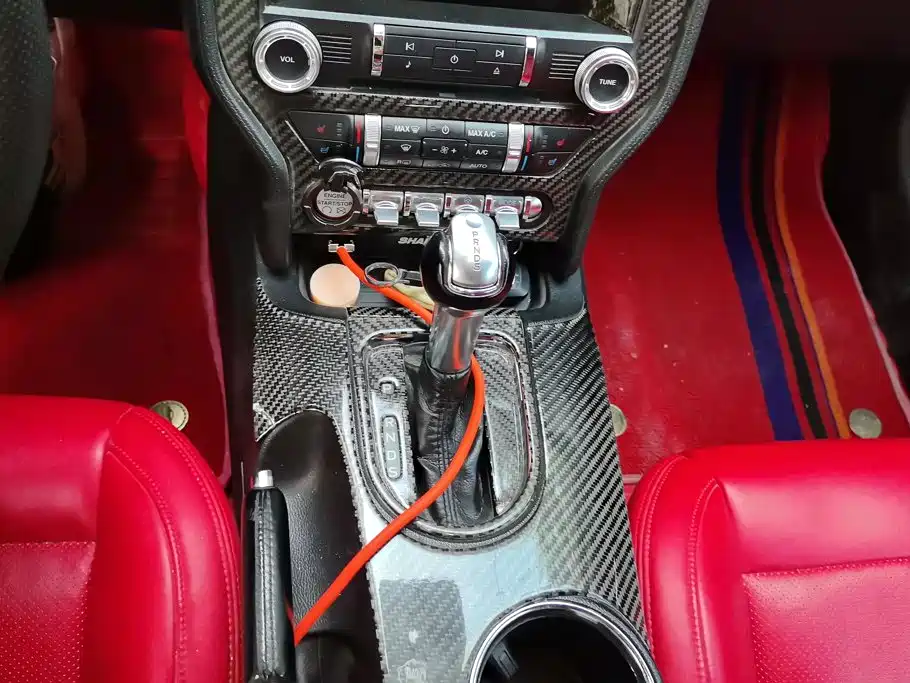 Ford Mustang — миниатюра 16
