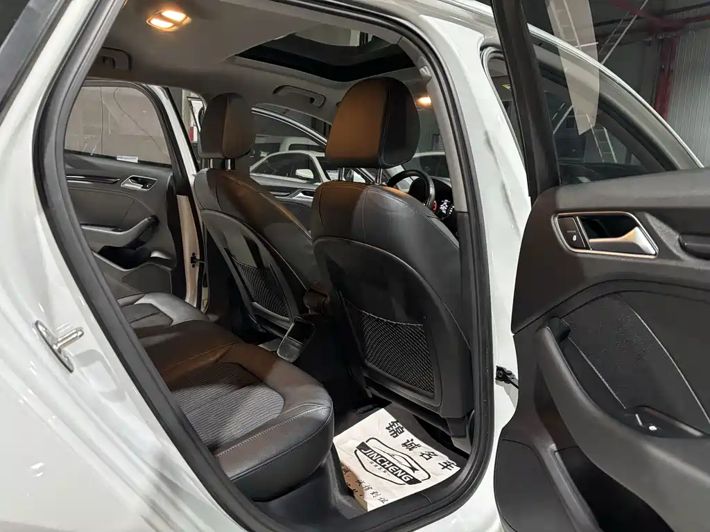 Audi A3 — миниатюра 10
