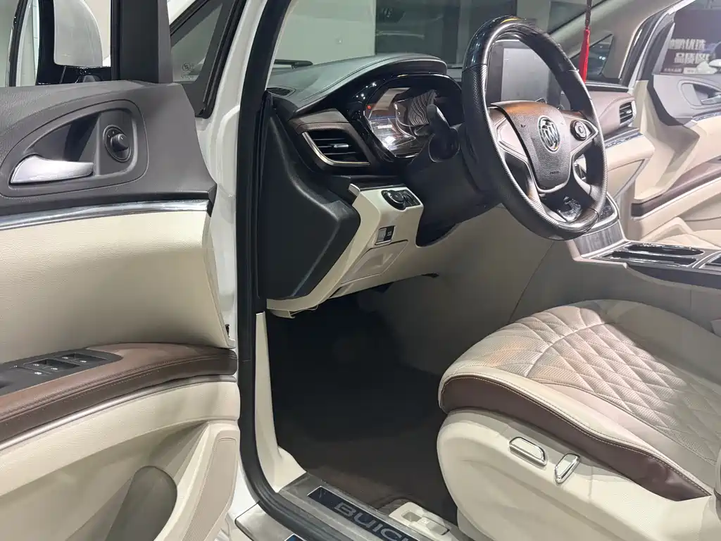Buick GL8 2023 Comfort