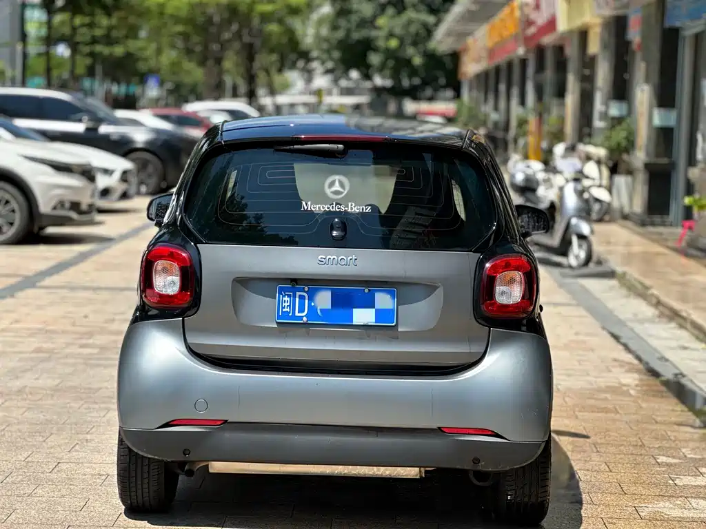 smart Smart Fortwo — миниатюра 4