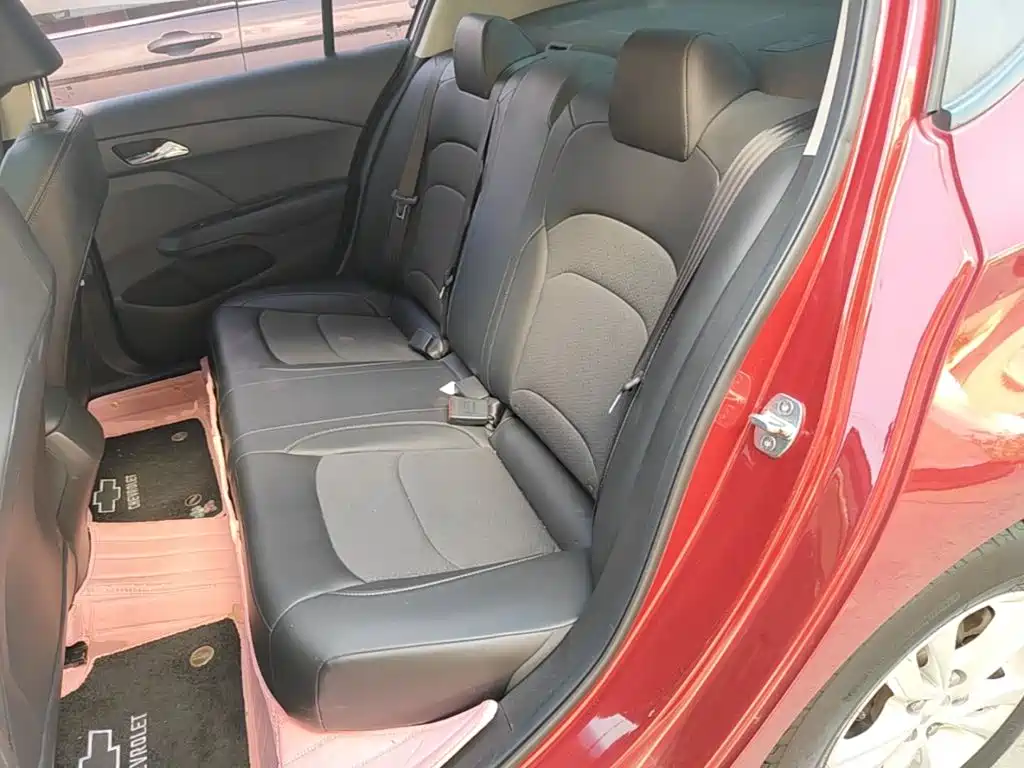 Chevrolet Cavalier — миниатюра 17