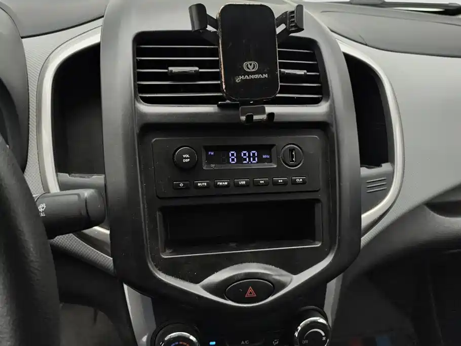 Changan Benben E-Star — миниатюра 13