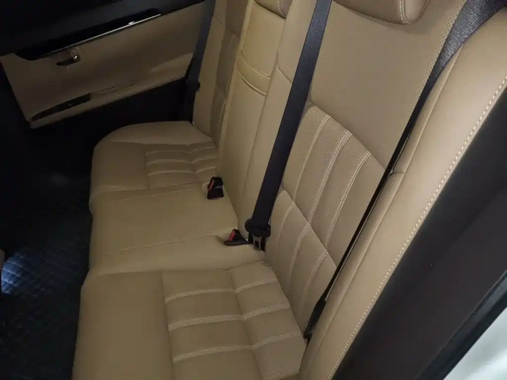 Lexus ES — миниатюра 18