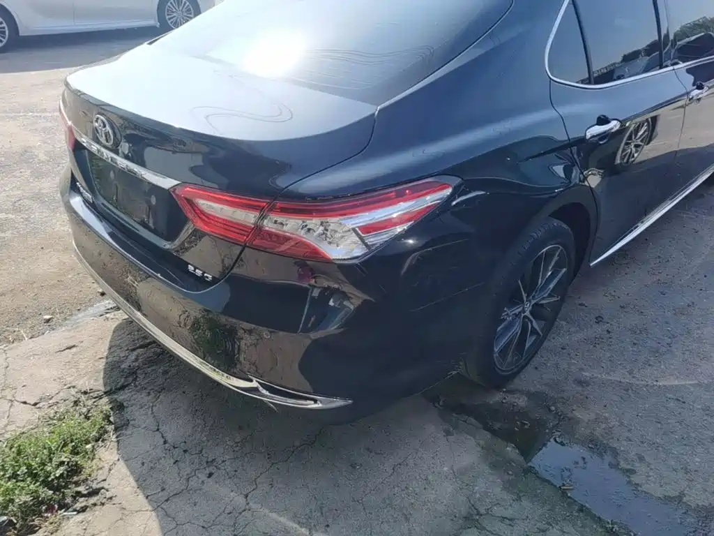 Toyota Camry — миниатюра 8