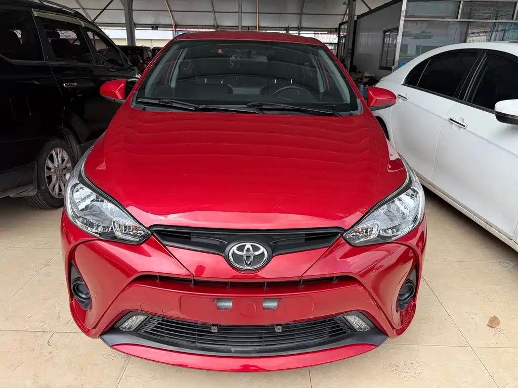 Toyota Yaris L — миниатюра 4
