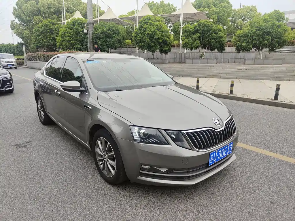 Skoda Octavia 2020 1.5L AT Comfort