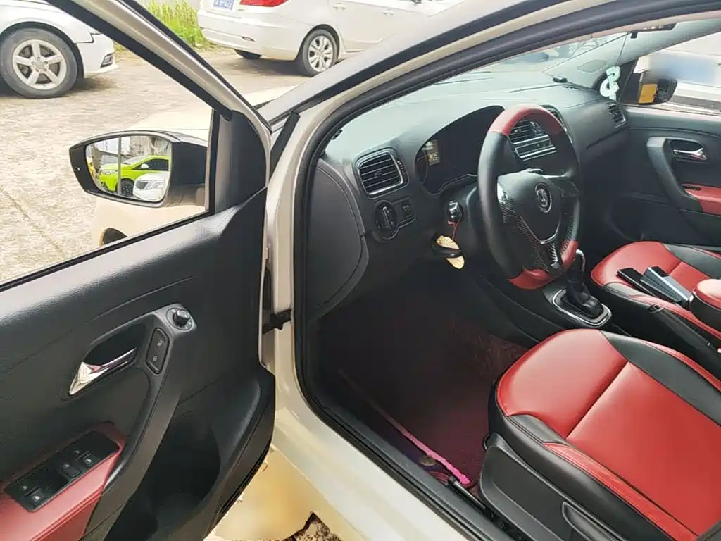 Volkswagen Polo — миниатюра 16