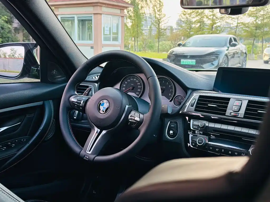 BMW M3 — миниатюра 15