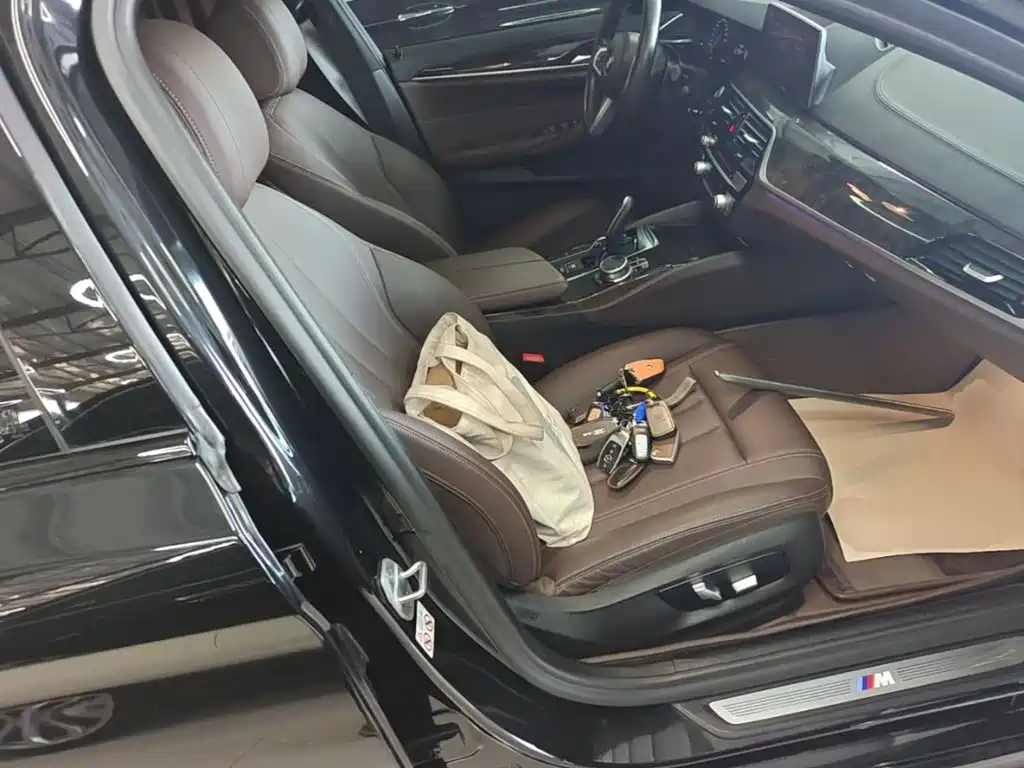 BMW 5 Series — миниатюра 25