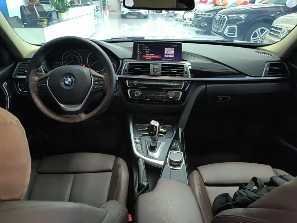 BMW 3 Series — миниатюра 10