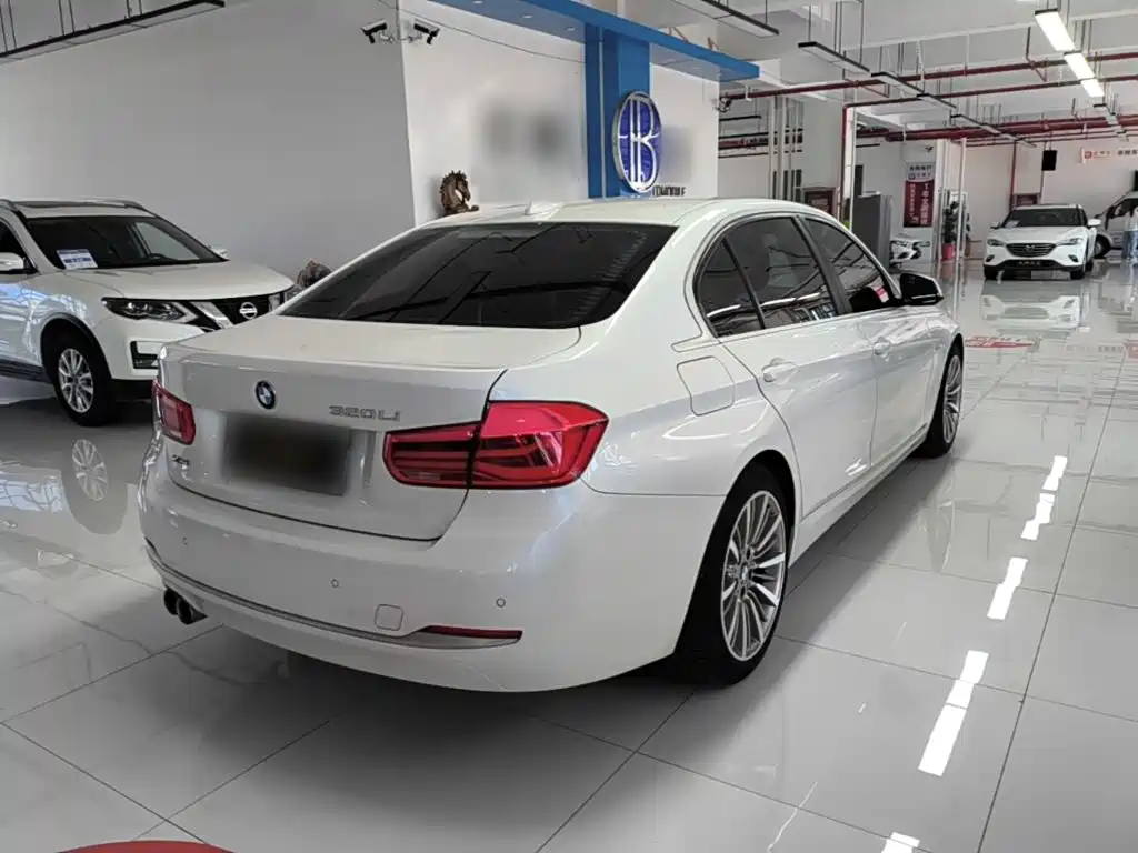 BMW 3 Series — миниатюра 7
