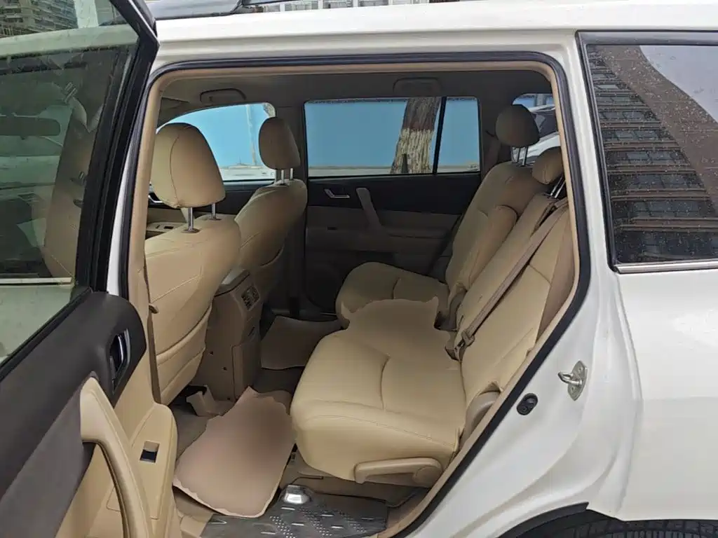 Toyota Highlander — миниатюра 17