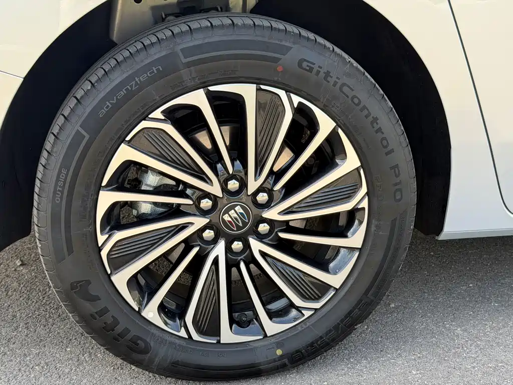 Buick GL8 Hybrid — миниатюра 14
