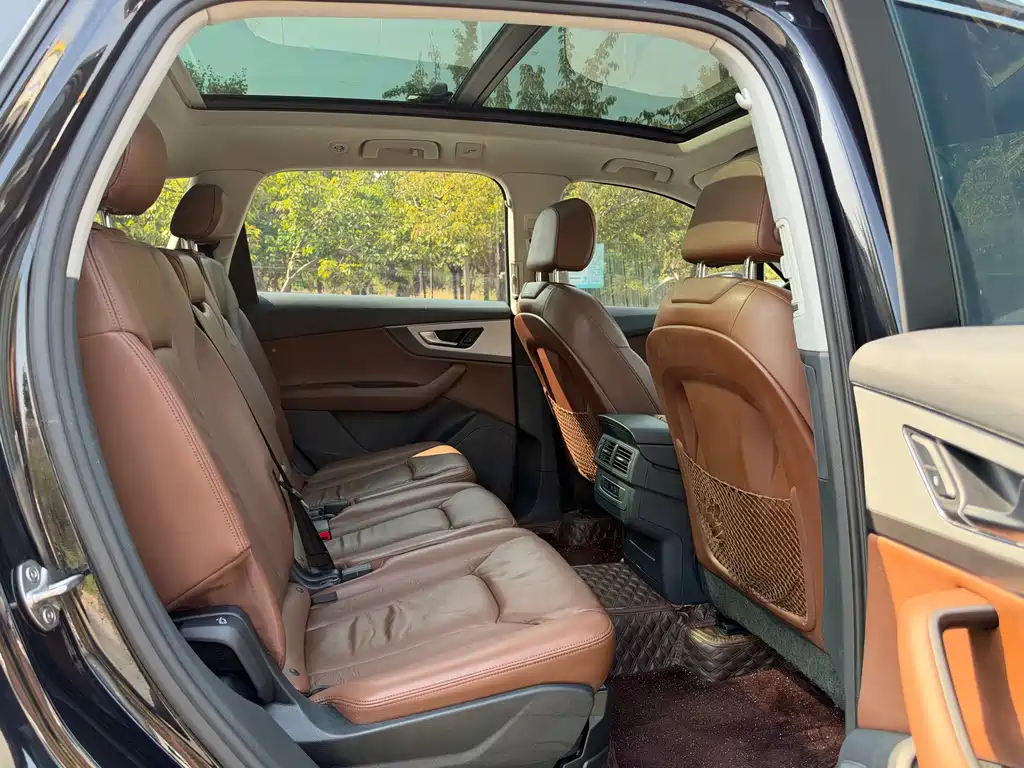 Audi Q7 — миниатюра 19