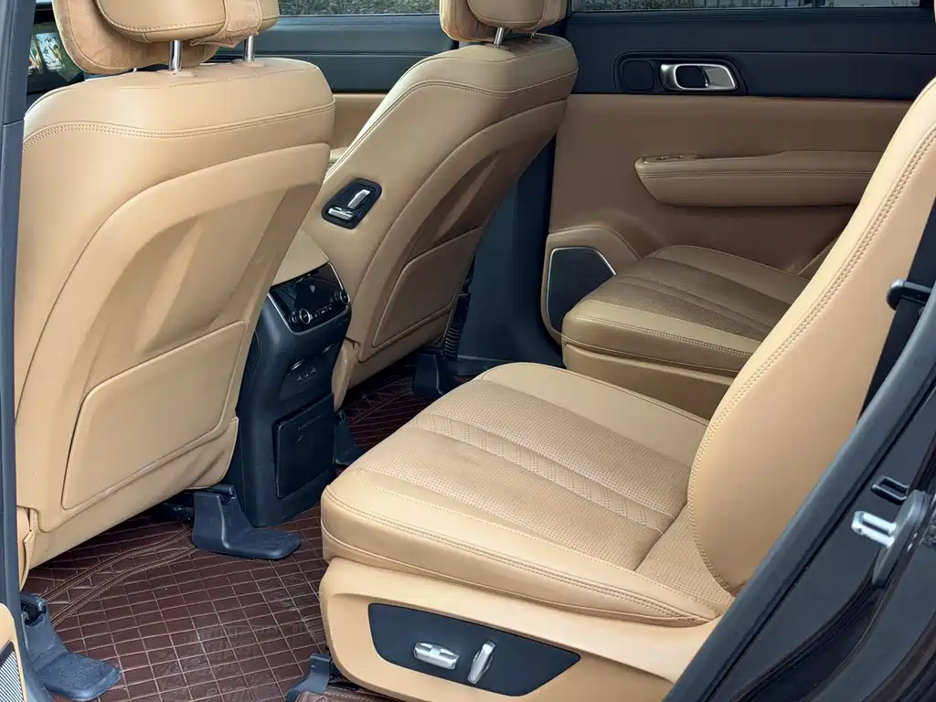 Li Auto Li ONE — миниатюра 11