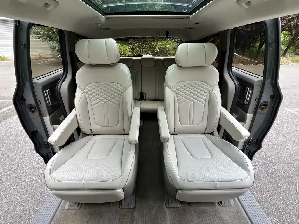 Hyundai Custo — миниатюра 13