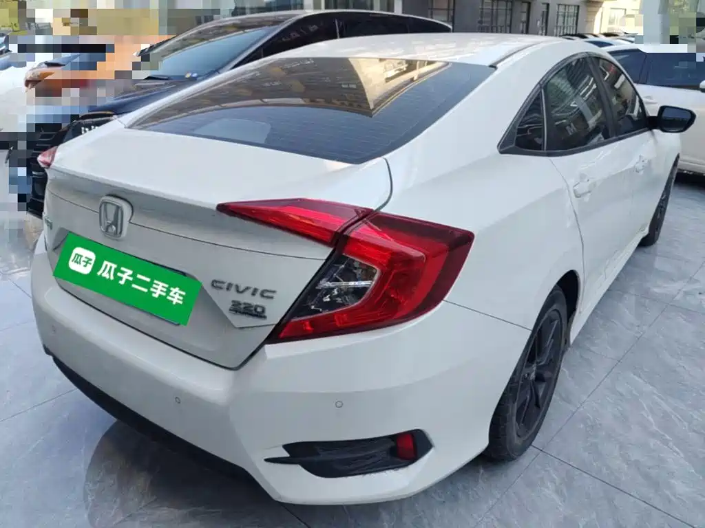 Honda Civic — миниатюра 7
