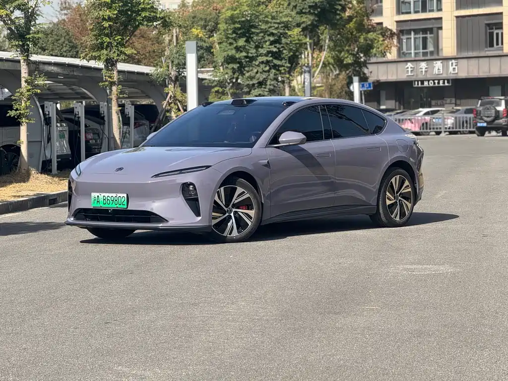 NIO NIO ET5