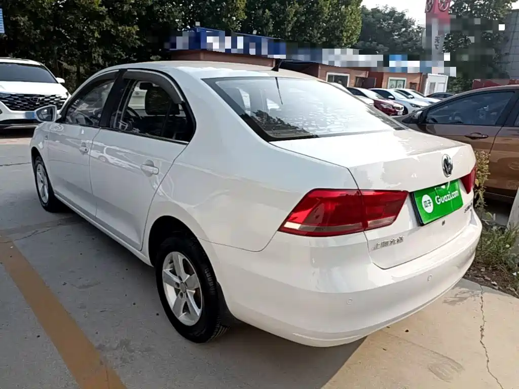 Volkswagen Santana — миниатюра 5