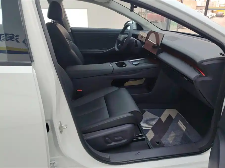 Nissan N6 2026 180 Max
