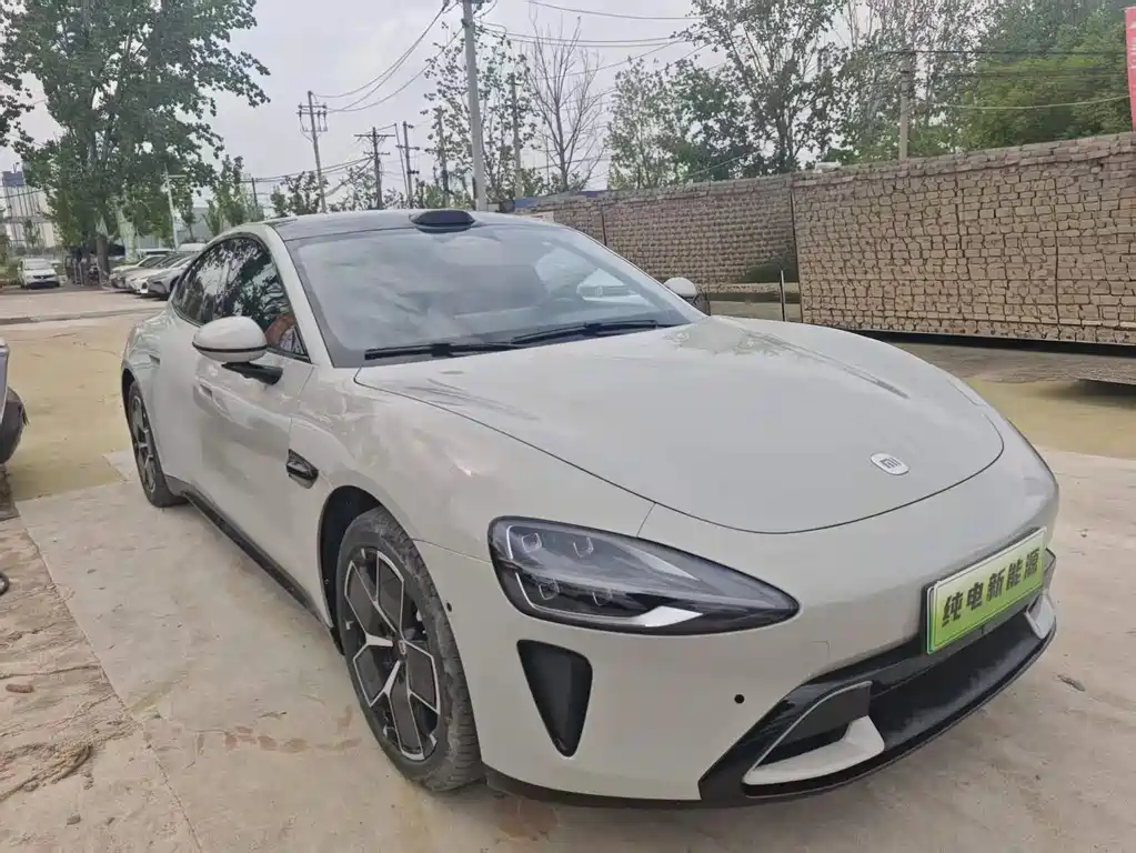 Xiaomi SU7 2024