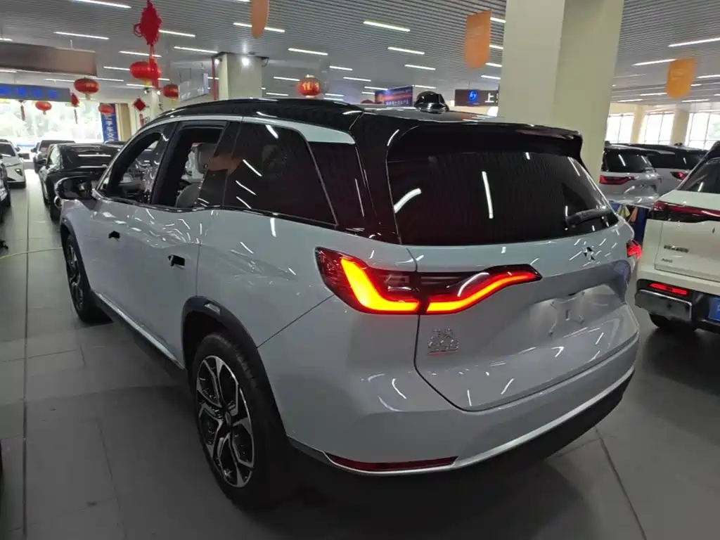 NIO ES8 — миниатюра 5
